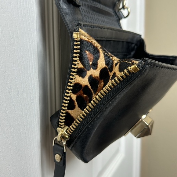 KATE SPADE NEW YORK Crossbody Bag with 100% Calf Hair inserts & side zippers - Picture 6 of 14